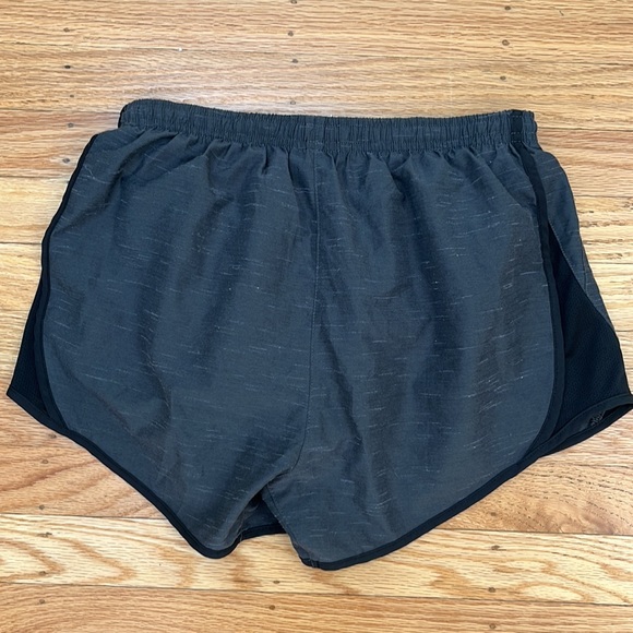Nike Dri-Fit running shorts size S - Picture 3 of 4